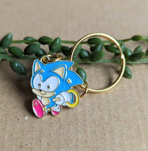 Sonic the hedgehog keyring - sonic,