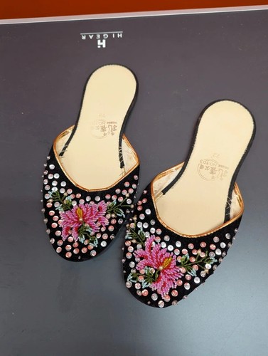 Oriental style slippers size - , 4