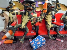 Display props for neca