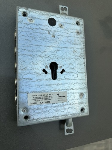 Mul-t-lock