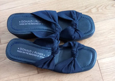 Donald J. Pliner Womens Navy Sandals Wedge Sliders Size UK 6