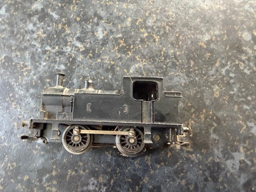 Triang 4 0 black tank - ,