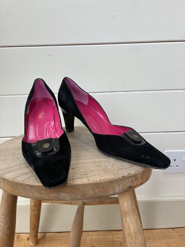 Chic pair black suede - pair,