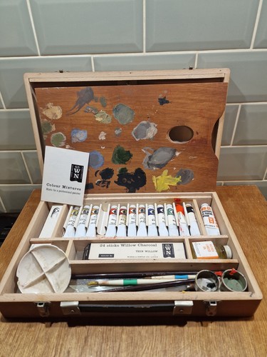 Vintage artists paint box case - vintage,