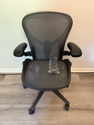 Herman miller aeron remastered - miller,