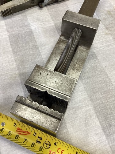 Machine vice very well made - vice,very,