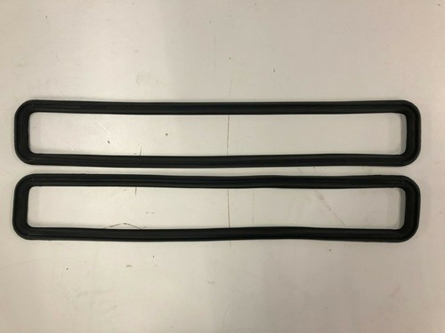 Bulkhead vent flap - vent, rubber
