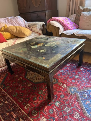 Ornate black lacquered side