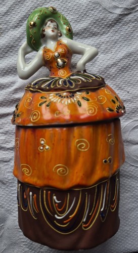 Art deco lady ceramic - art, vanity