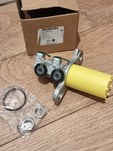 Genuine brake master - gm,