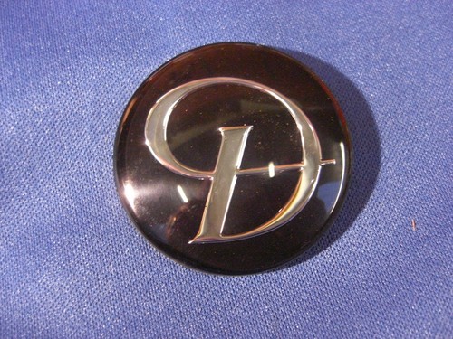 Daimler wheel hub cap badge - daimler,