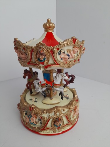 Musical clown and - clown, cupid