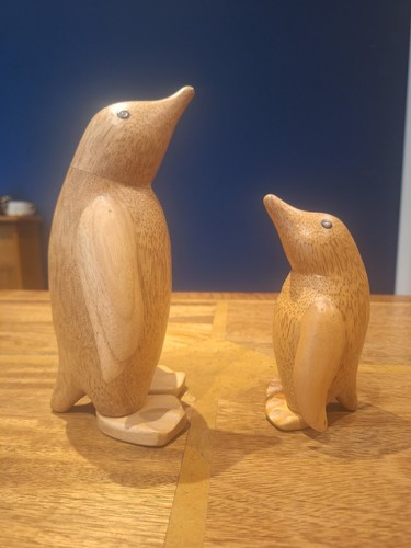 Dcuk penguins hand carved - x,