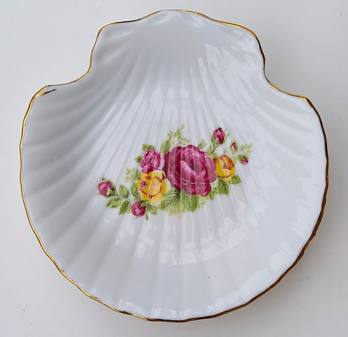 Shell shaped floral ceramic - shell,