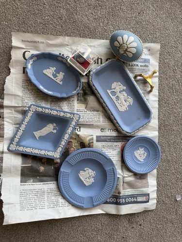 Wedgwood blue jasperware - wedgwood,