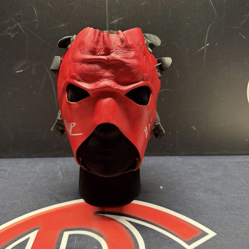 Kane wwe wrestling star signed - wwe,