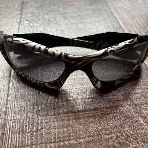 Oakley monster dog - oakley,