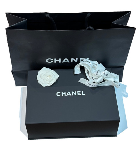 Chanel box with magnetic - chanel, lid