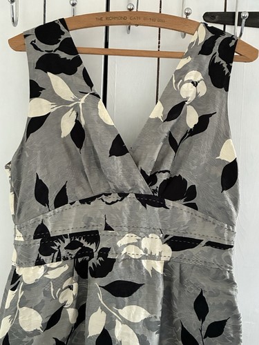 Phase eight grey black white - phase,