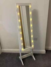 Mirrored Jewellery Cabinet Led