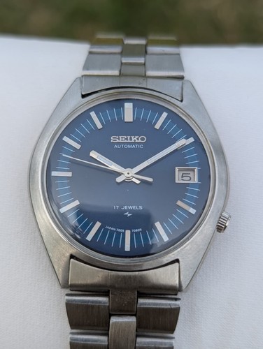Seiko automatic 7009 7010 dark - seiko,