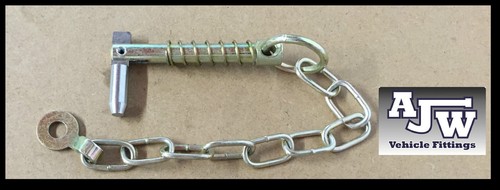 Sword pin and chain 9 - sword,