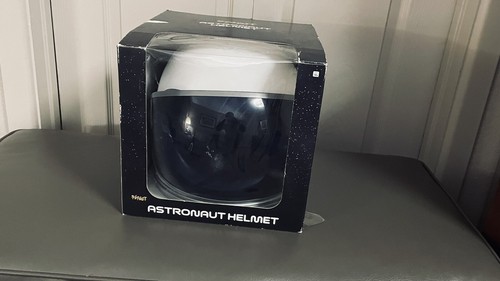 New spirit adult astronaut - new,