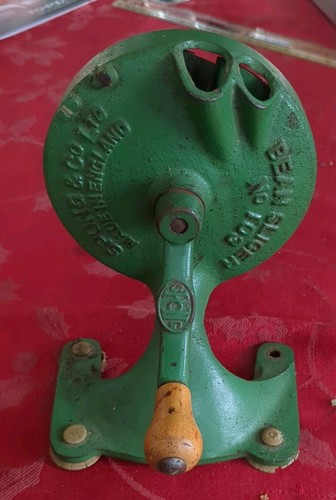 Vintage spong bean slicer - bean,