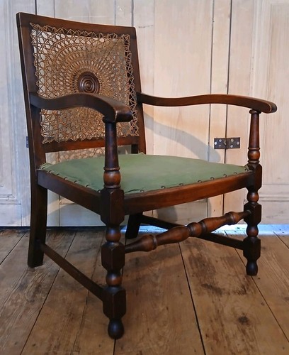 Stunning antique bergere chair - stunning,