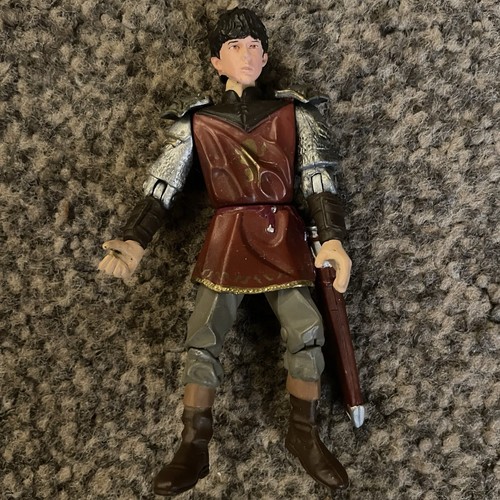 Edmund pevensie figure - pevensie, 4”