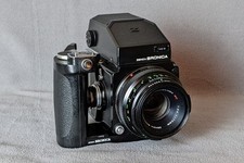Zenza Bronica ETRS, 75mm f2.8, AE prism, Grip, 2x 120 film backs - Film tested 