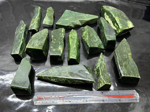 5kg 100 nephrite jade - 9.5kg,