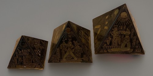 Lot egyptian pyramids - of,