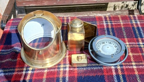 Sestrel gimballed binnacle - "sestrel",