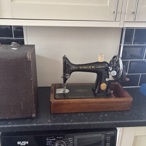 Vintage singer sewing machine - singer,