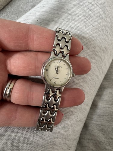 Ladies vintage gucci - vintage,