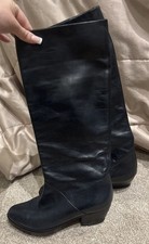 Stunning Leather Navy Kurt