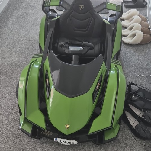 Lamborghini green 12v battery - lamborghini,