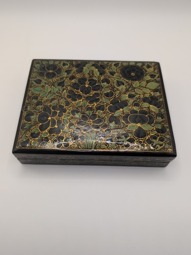 Paper mache box with - paper, green
