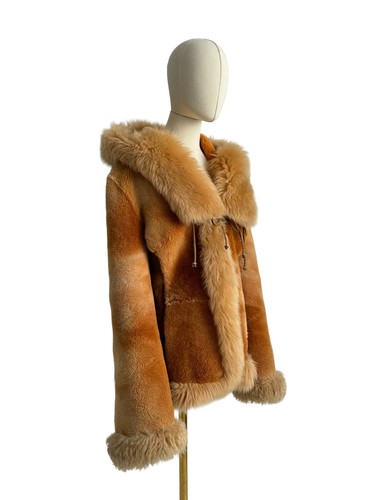 Vintage real sheepskin - real, hooded
