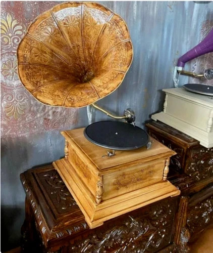 Antique gramophone fully - gramophone,,
