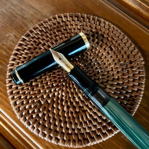 Pelikan fountain pen souver - pelikan,