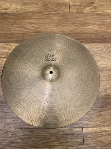 Paiste 2002 medium - 18”, black