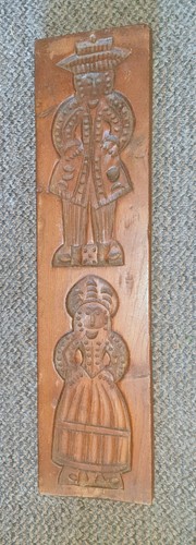 Vintage wooden biscuit - vintage,
