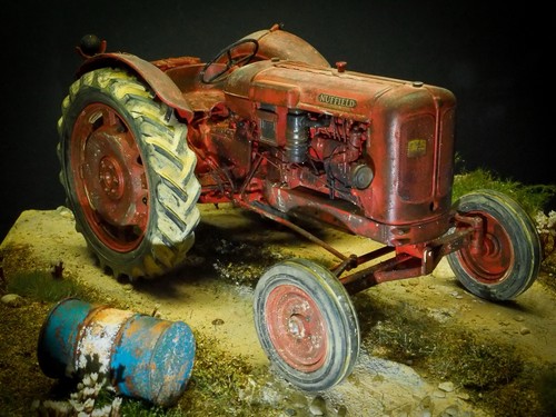Nuffield scale diecast - nuffield, 1:16