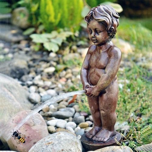 Brussels boy pond spitter - boy,