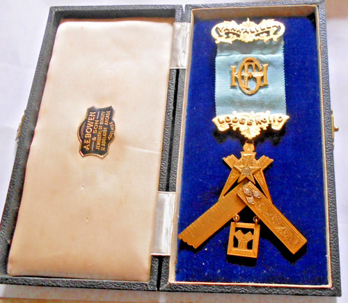 Masonic past master jewel - past,