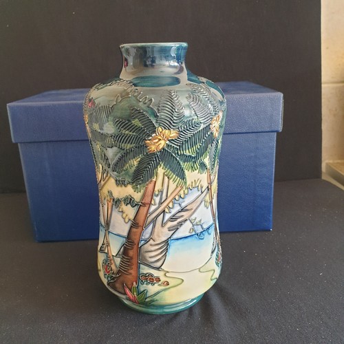 Moorcroft trial vase - vase, in