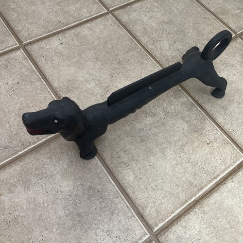 Vintage dog dachshund - 21", cast
