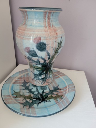 The tain pottery vase - the, plate